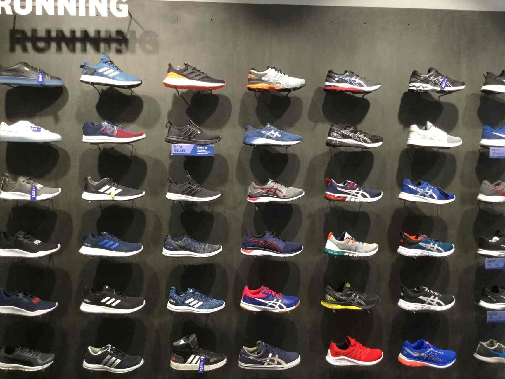 Sports Station in Kamla Nagar,Delhi Best Sports Shoe Dealers in Delhi