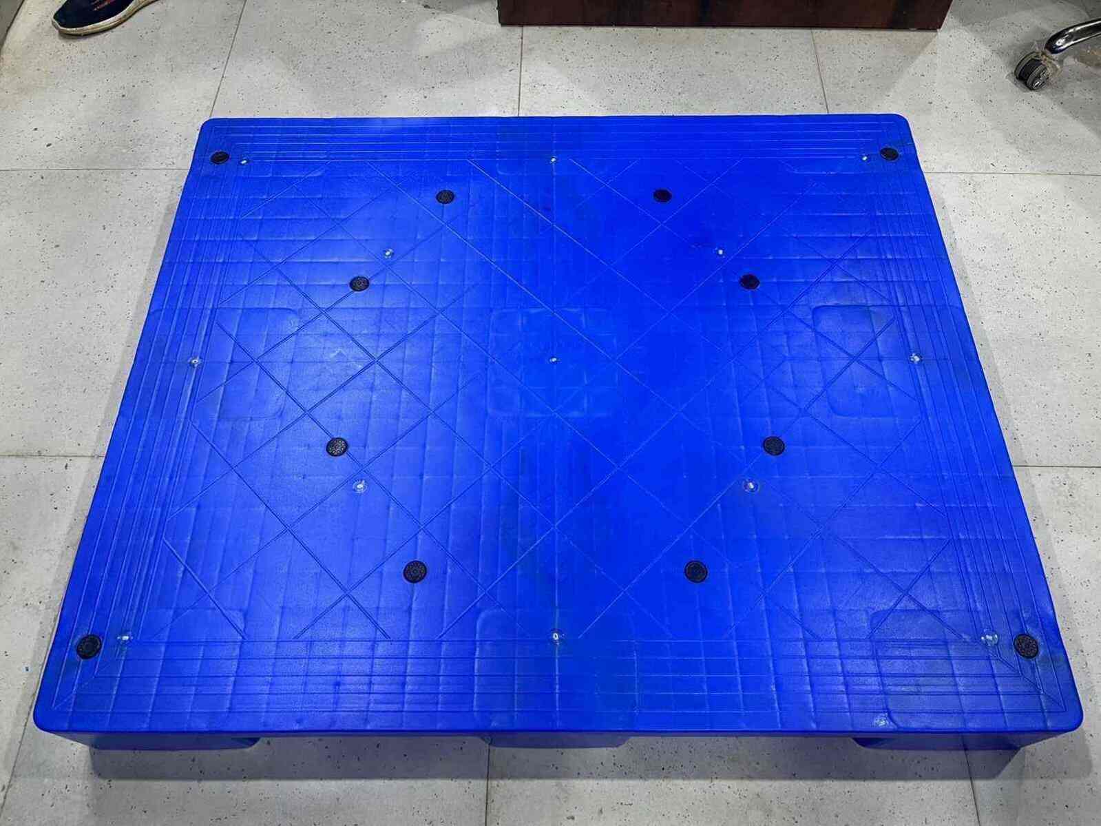 Top Supreme Plastic Crate Distributors in Bangalore प्लास्टिक करते डिस्ट्रीब्यूटर्ससुप्रीम