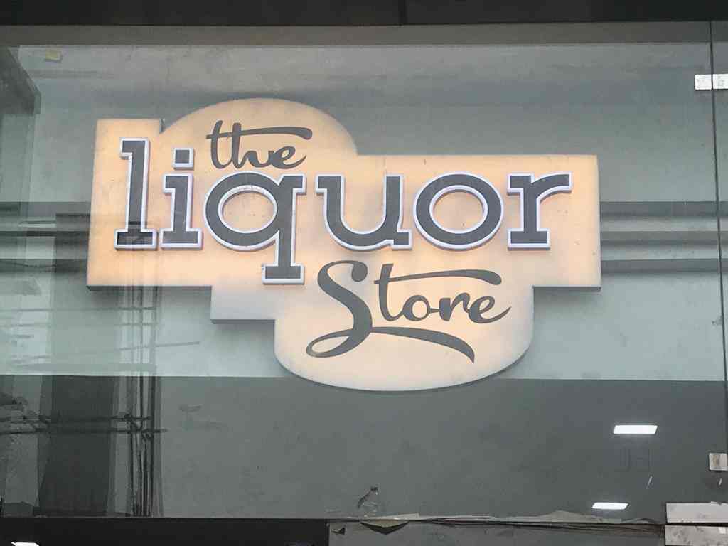 Top Wine Shop in Dwarka Sector 5,Delhi Best English Wine Store near