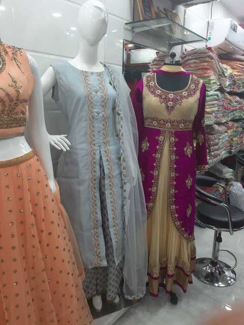 Dolly J, Defence Colony - Lehenga - Lajpat Nagar - Weddingwire.in
