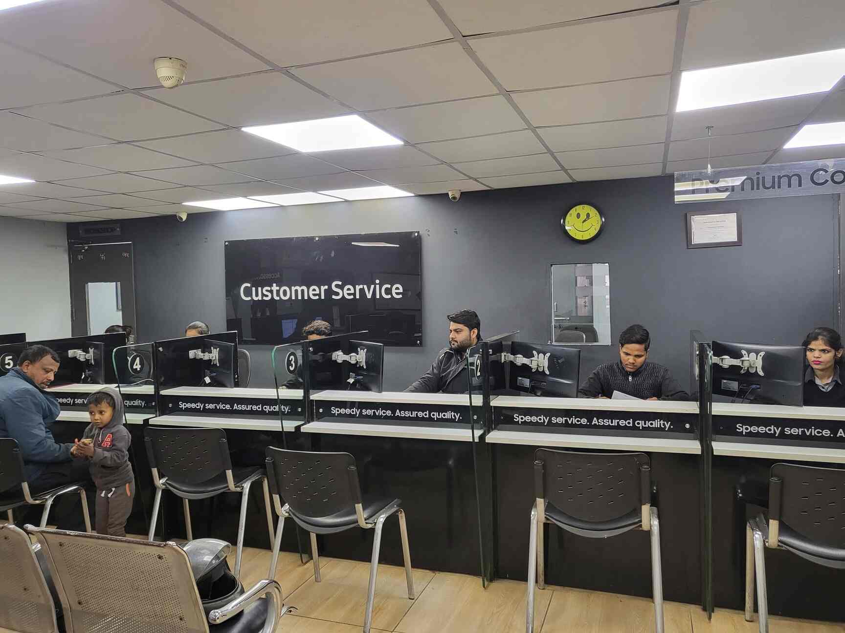 Dee Vee Enterprises in Gt Karnal Road,Delhi Best Mobile Phone Repair & Services in Delhi