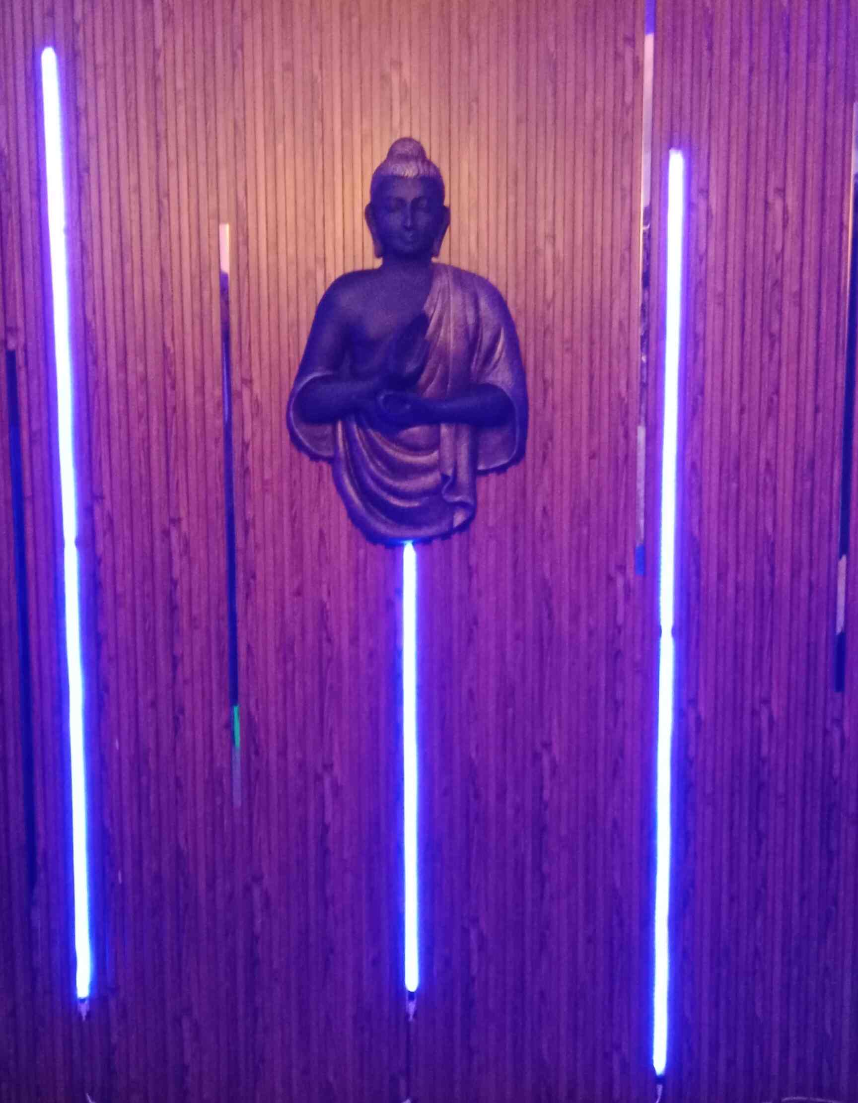 Galaxy The Luxury Spaunisex in Janakpuri,Delhi Best Body Massage