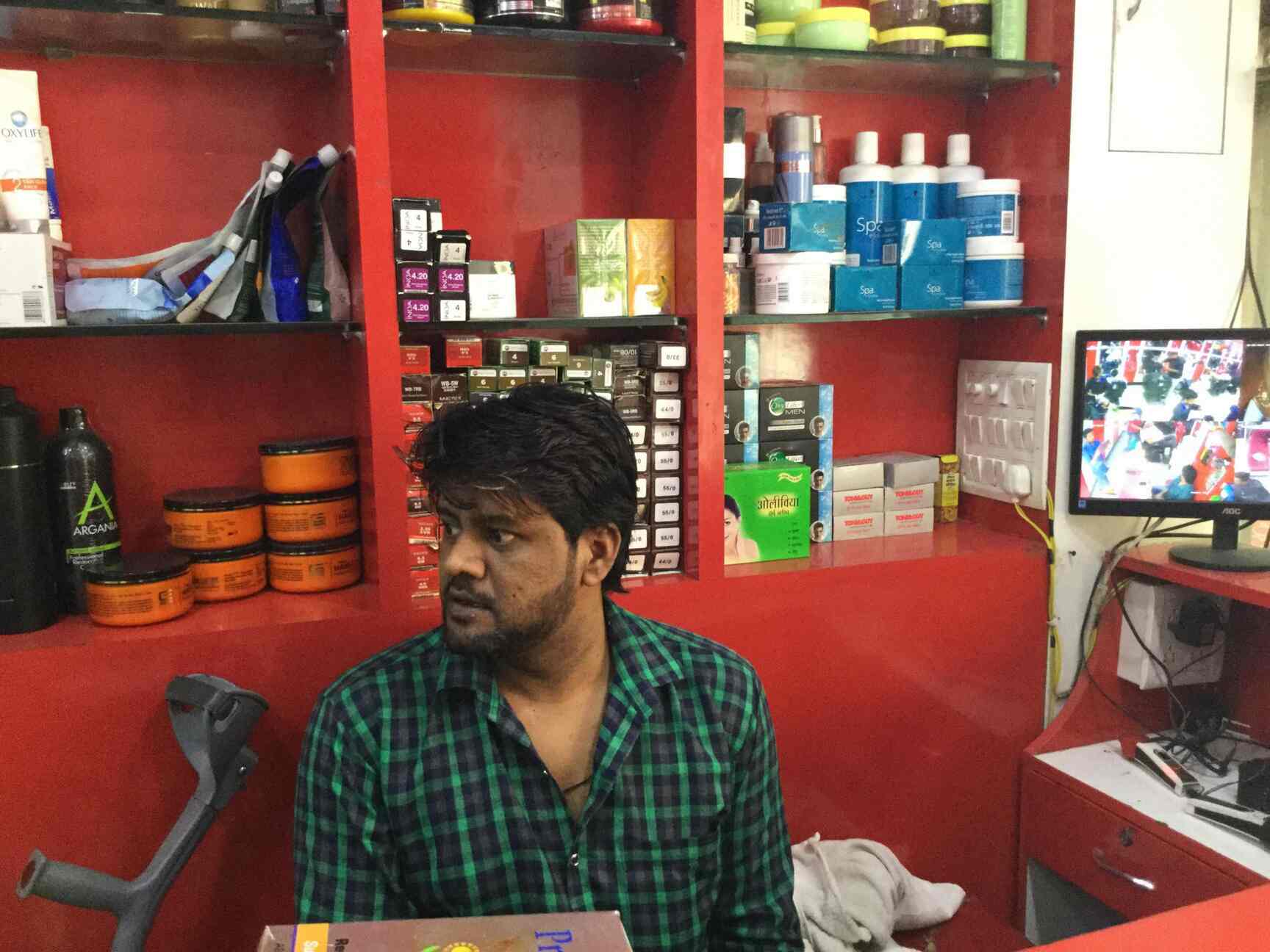 Find list of Enrich Salons in Gitanjali EnclaveMalviya Nagar, Delhi