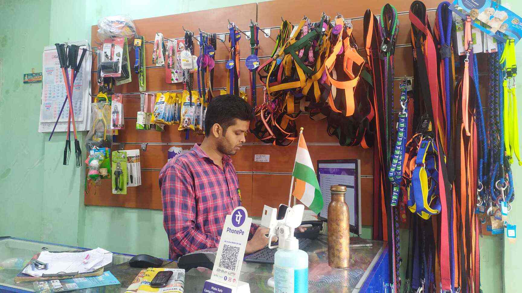 Cp Vet Pet Shop And Grooming in Noida Sector 29,Delhi Best Dog Food