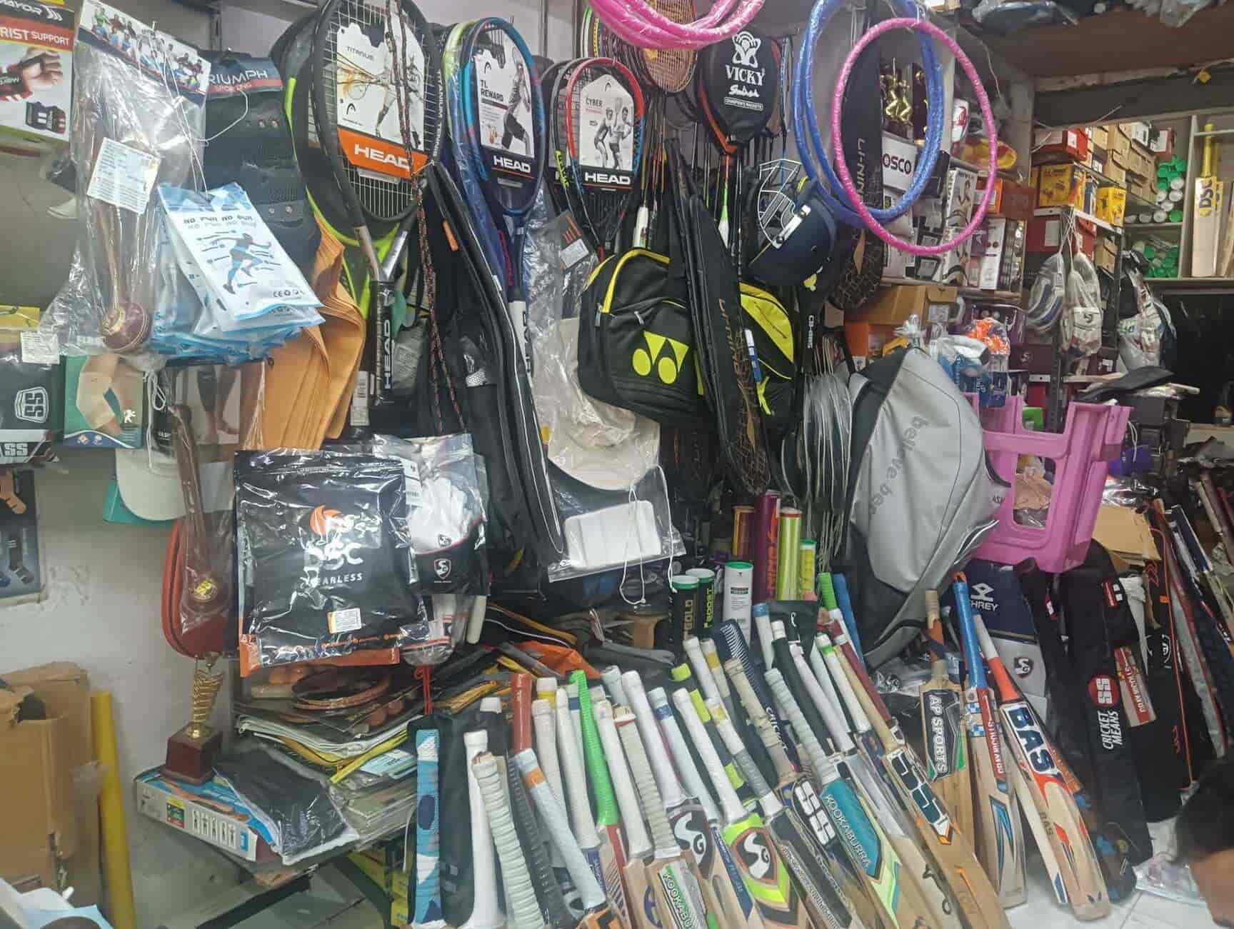 Top Sports Goods Dealers in Mayur Vihar Phase 3 Best Sports Shop near