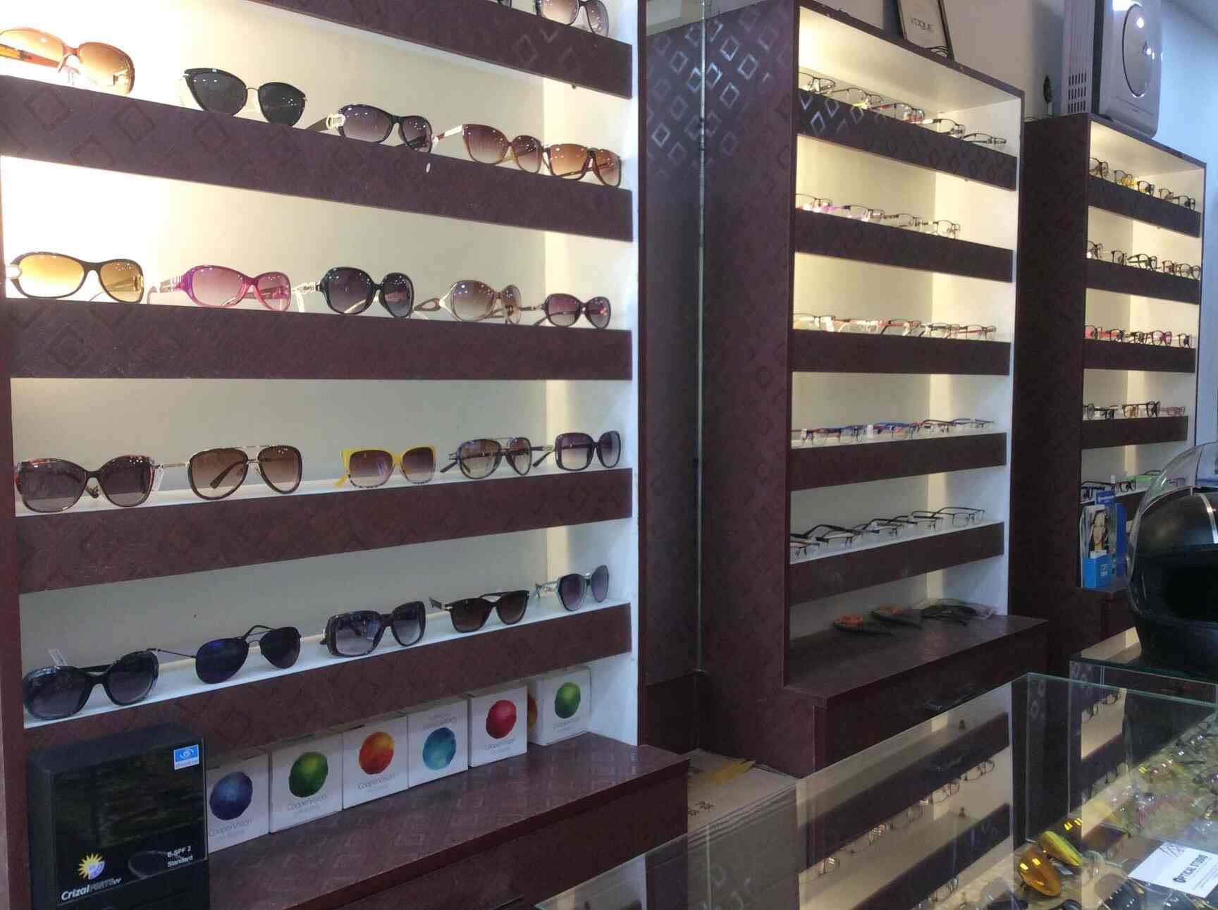 Optical Studios in Vikaspuri,Delhi Best Sunglass Dealers in Delhi