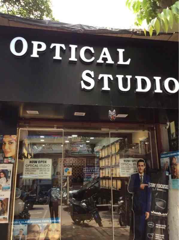 Optical Studios in Vikaspuri,Delhi Best Sunglass Dealers in Delhi