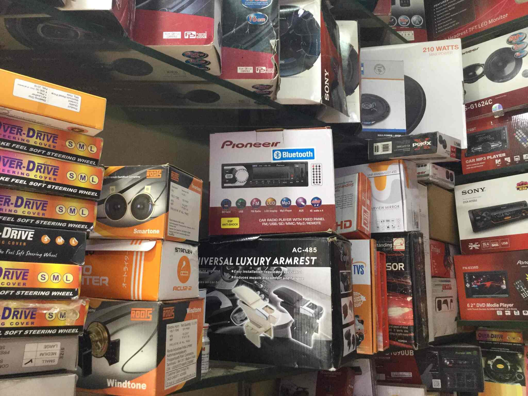 Dashmesh Car Accessories Photos, Karol Bagh, Delhi Pictures & Images