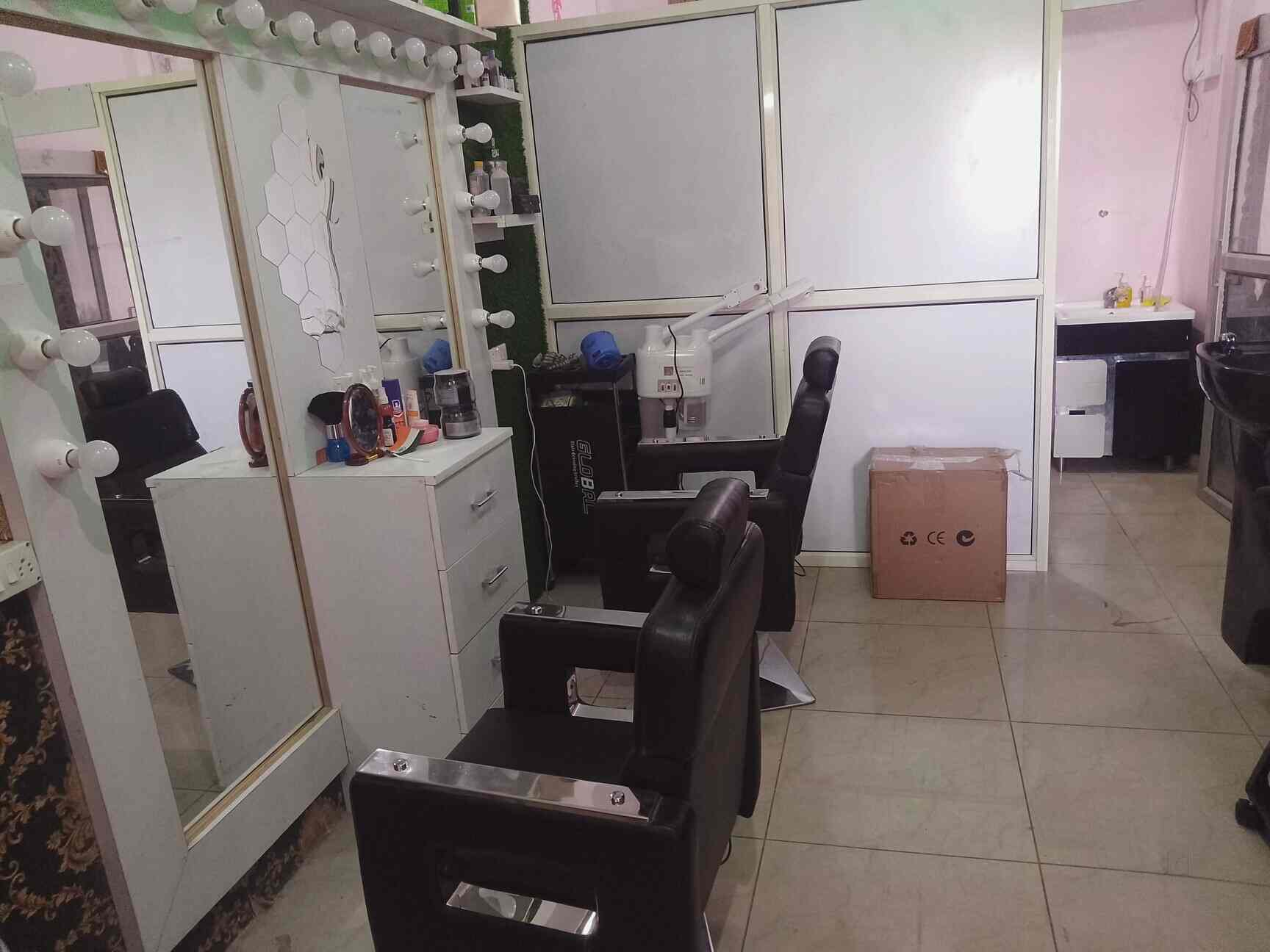 Top Beauty Parlours in Knowledge Park 1Greater Noida,Delhi Best