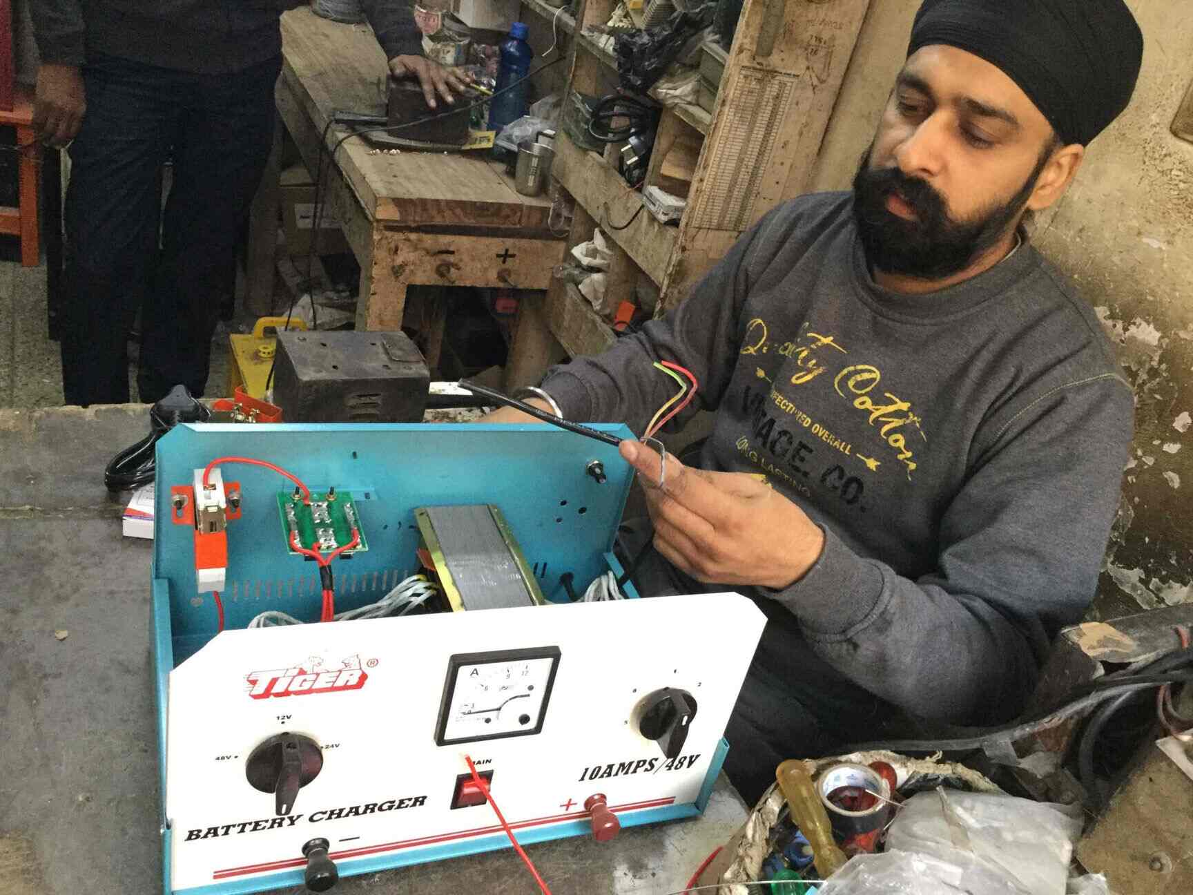 Power tech System in Pandav Nagar,Delhi Best Voltage Stabilizer