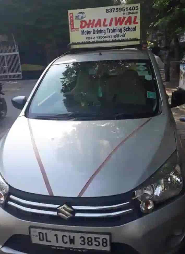 Top Driving Schools near Vidya Bharti SchoolRohini Sector 15, Delhi