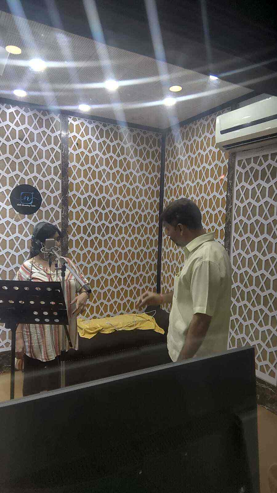 Top Music Recording Studios in Chandni Chowk, Delhi म्यूजिक