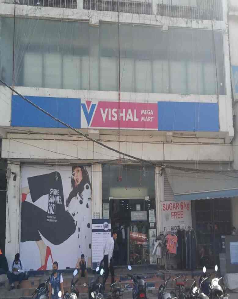 Top Coconut Retailers in Mahipalpur Best Semi Husked Coconut