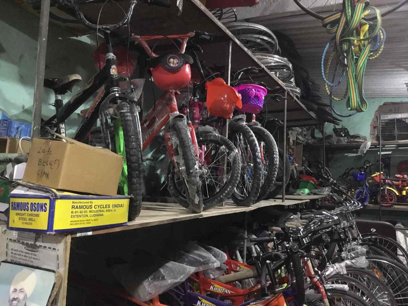 Om Cycle Works in Aya Nagar,Delhi Best Bicycle Accessory Dealers in