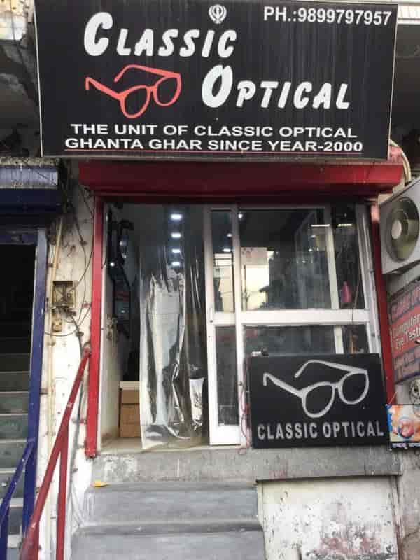 Classic Optical in Rohini Sector 7,Delhi Best Cosmetic Contact Lens