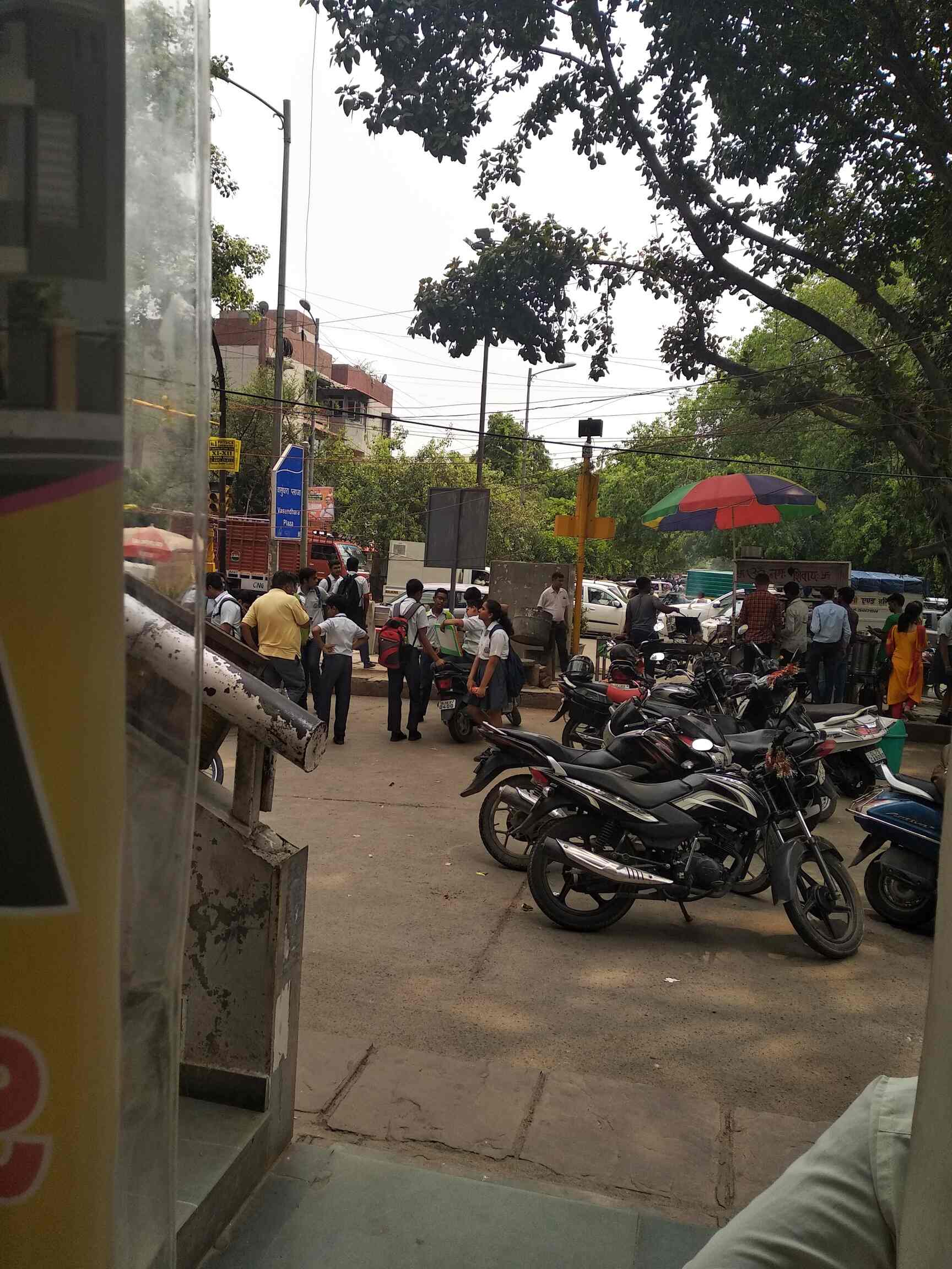 Lijhara Associates in Vasundhara Enclave,Delhi Best Estate Agents For