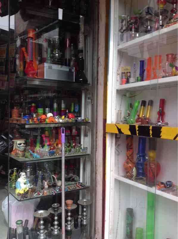 Smokers Corner Photos, Pahar Ganj, Delhi Pictures & Images Gallery