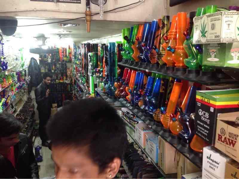 Smokers Corner Photos, Pahar Ganj, Delhi Pictures & Images Gallery