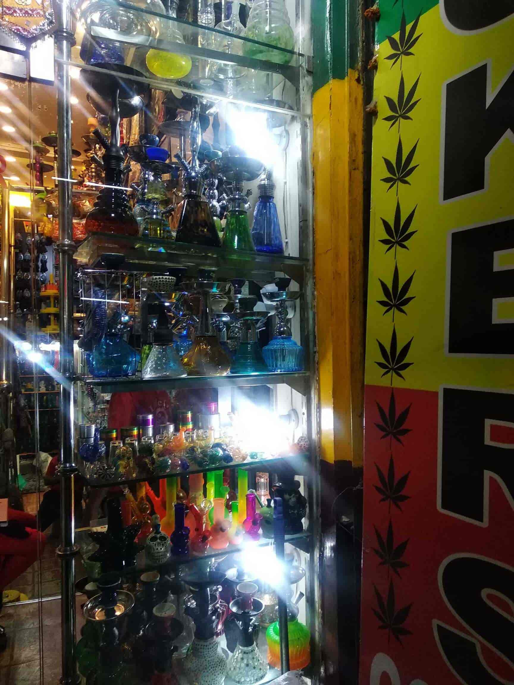 Smokers Corner Photos, Pahar Ganj, Delhi Pictures & Images Gallery