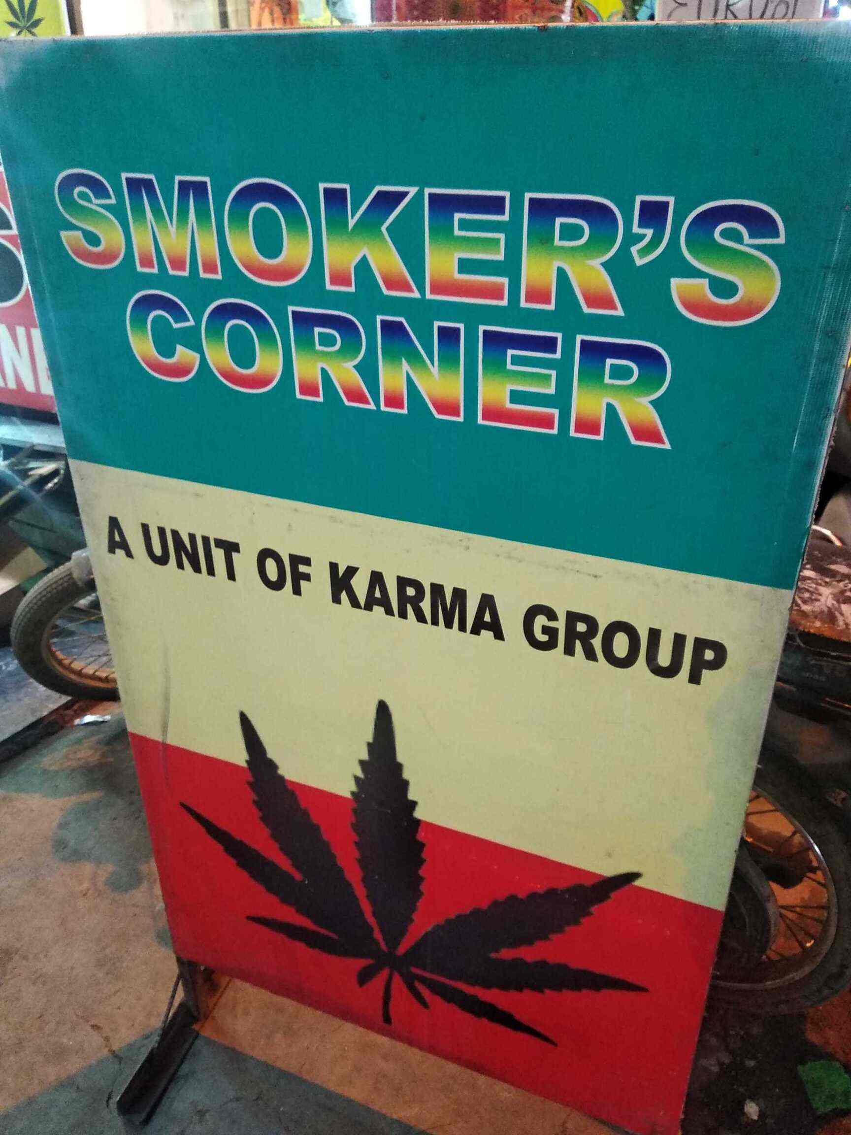 Smokers Corner Photos, Pahar Ganj, Delhi Pictures & Images Gallery