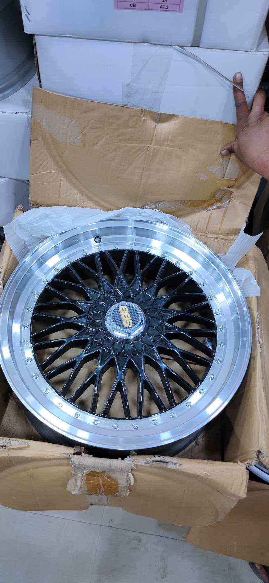 Top Second Hand Alloy Wheel Dealers in Kashipur सेकंड हैंड एलाय व्हील