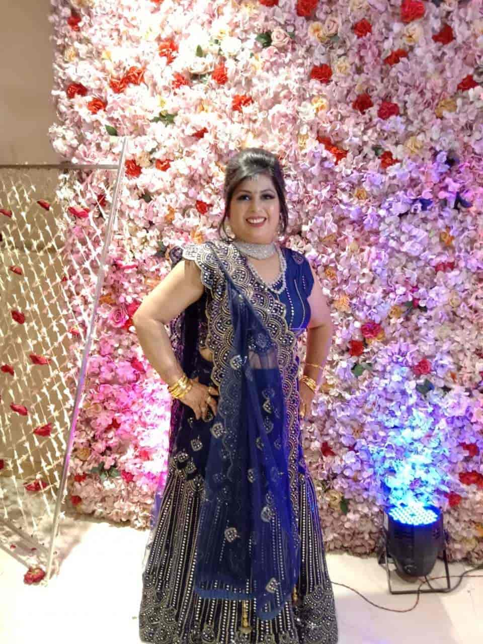 Top Party Wear On Rent in Karkardooma Best Party Dress On Hire Delhi