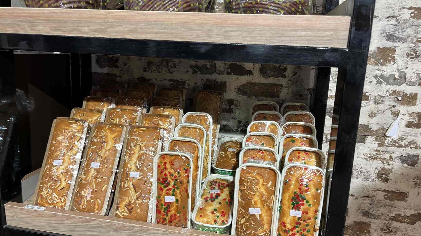 La Mcqueen Bakers in tagore garden,Delhi Order Food Online Best