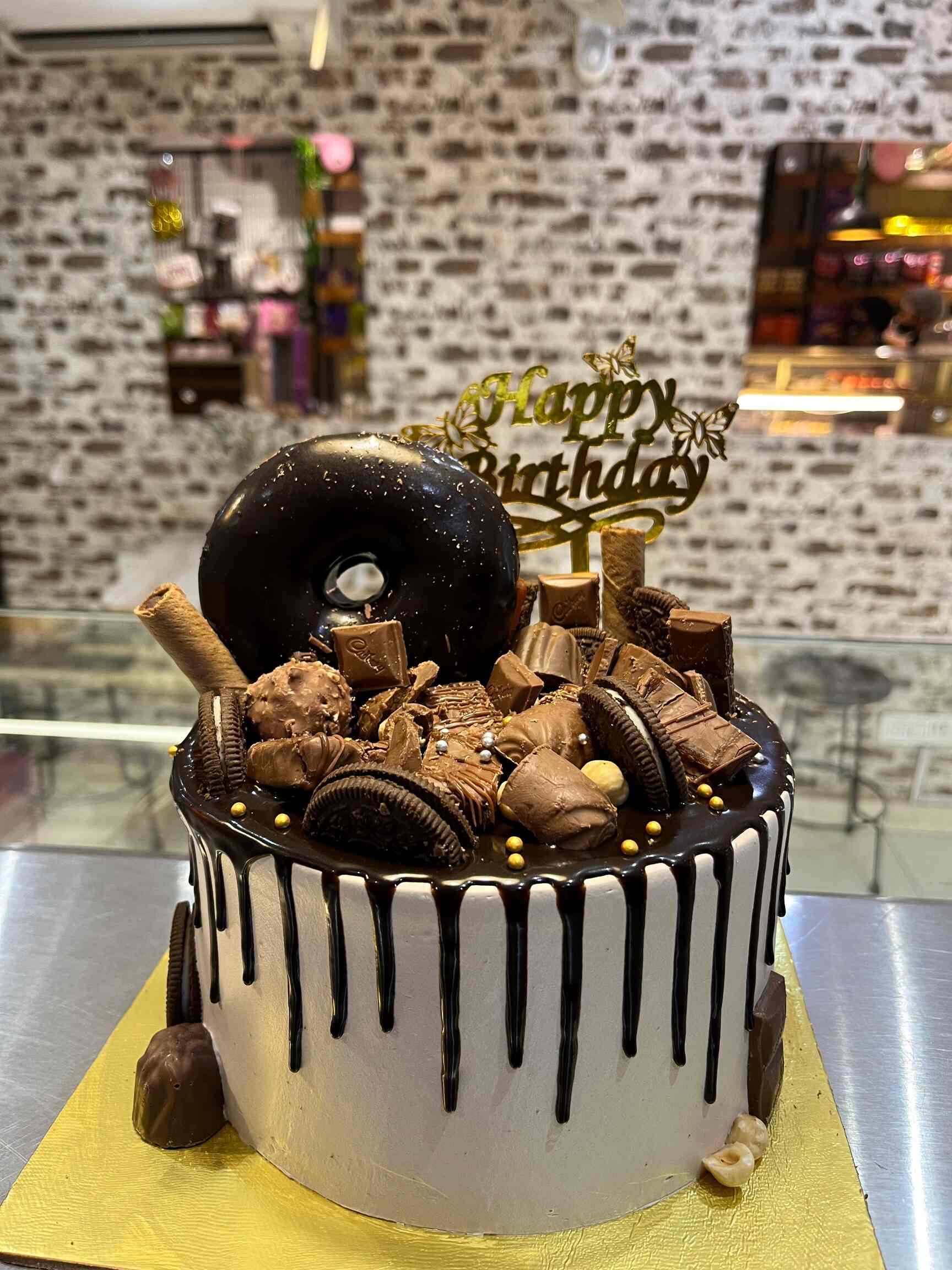 La Mcqueen Bakers in tagore garden,Delhi Order Food Online Best