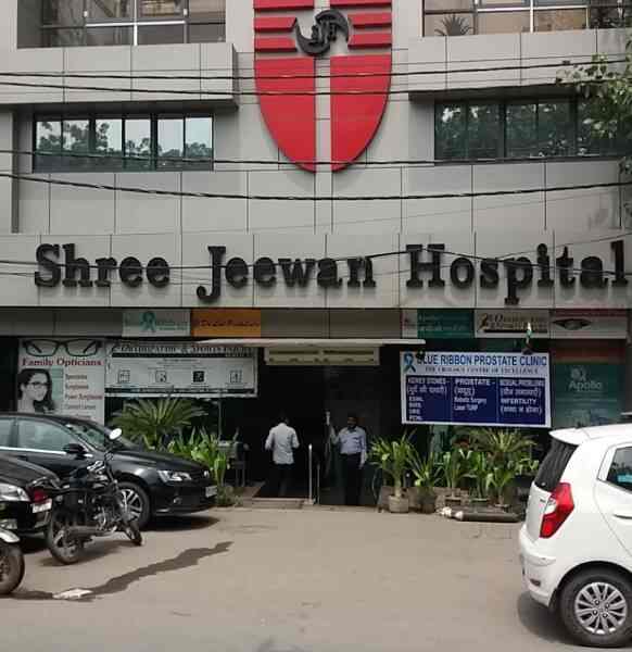 Dr. Pankaj Kumar (Jeewan Mala Hospital Pvt Ltd) in Karol Bagh,Delhi