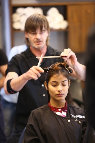 Toni & Guy Academy in Greater Kailash 2,Delhi - Best Beauty Parlour Classes For Women in Delhi - Justdial Toni & Guy Academy in Greater Kailash 2,Delhi - Best Beauty Parlour Classes For Women in Delhi - Justdial