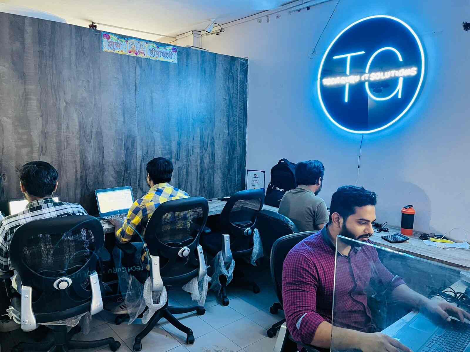 Top Iball Cctv Dealers in Delhi कक्तव डीलर्सिबल, दिल्ली Best Iball