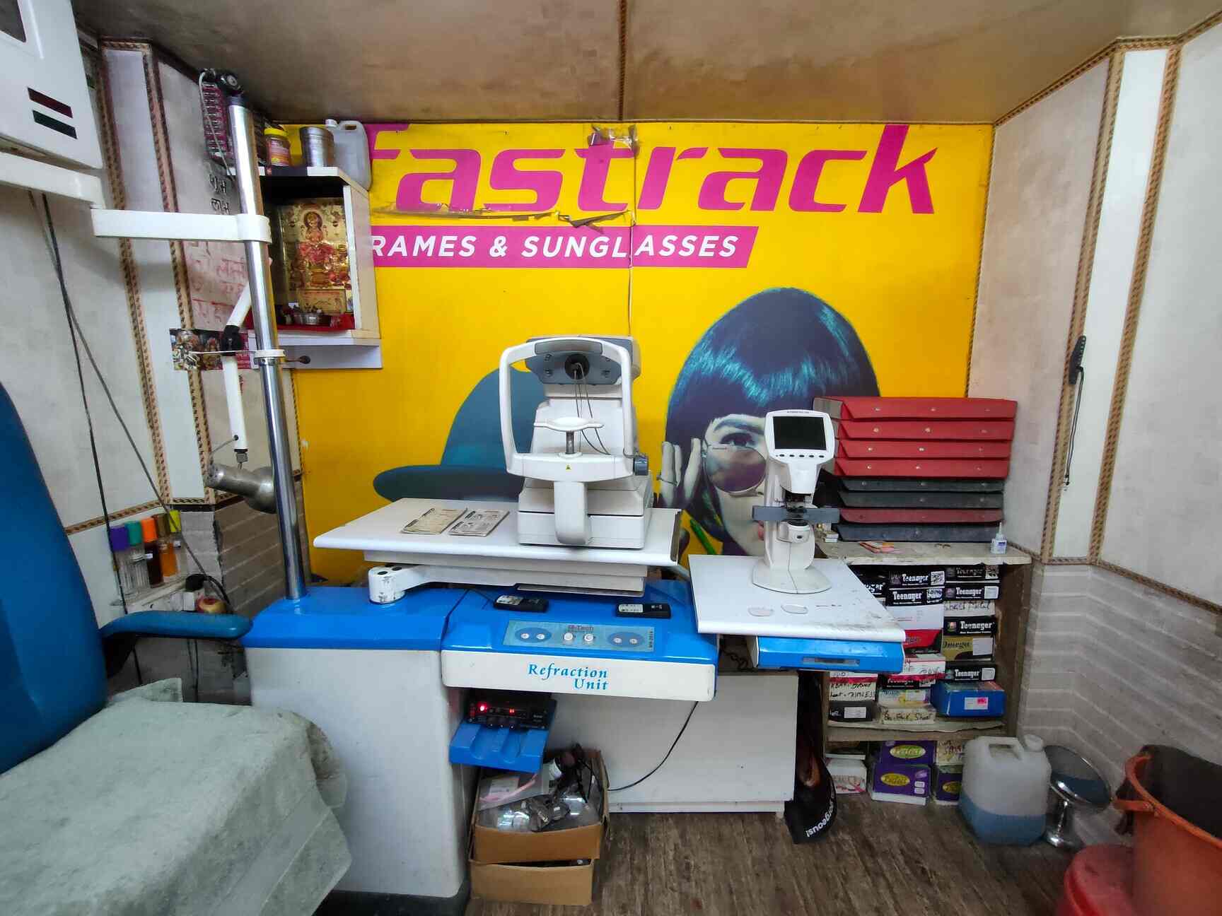 Naveen Optical in Shahdara,Delhi Best Optical Glass Lens Wholesalers