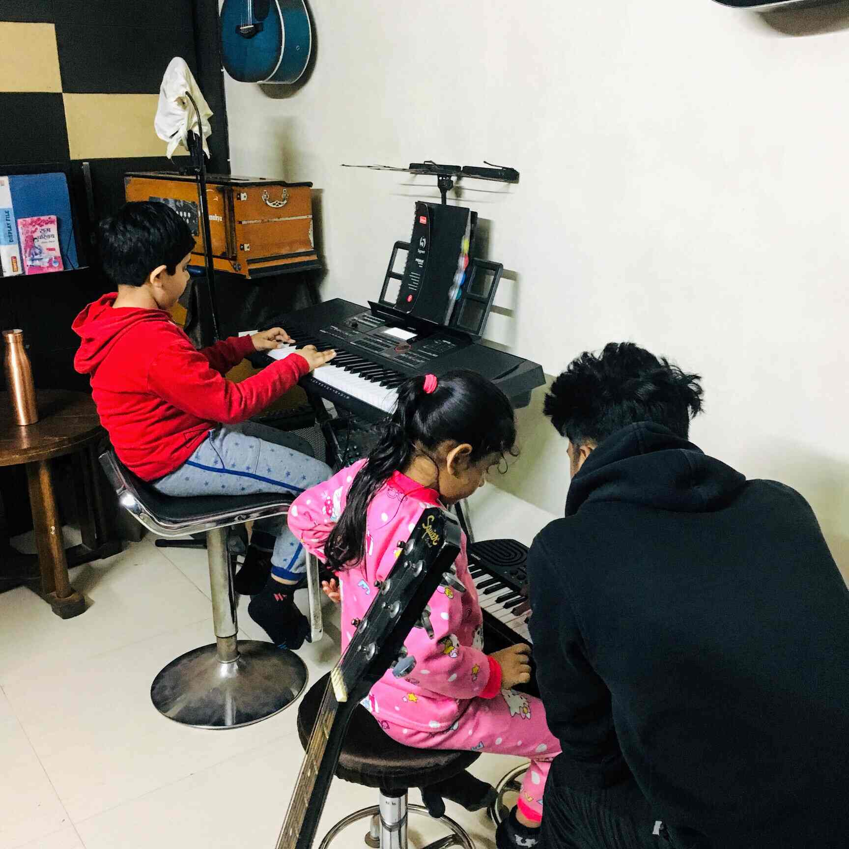 Top Music Classes For Harmonium in Burari, Delhi near me Justdial