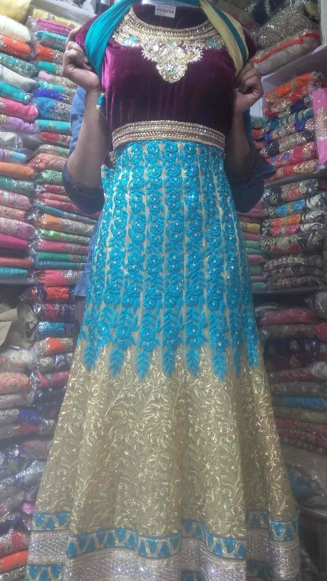 Best Kurti Shop in Kamla Nagar Market, New Delhi | Ladies Wear Franchise  Business | Buy Jaipuri Kurtis Set Online | Jaipur Ethnic