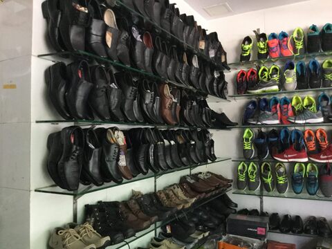 Global hot sale shoe store