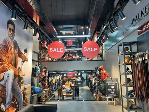 Red chief shoes showroom in karol bagh Clearance