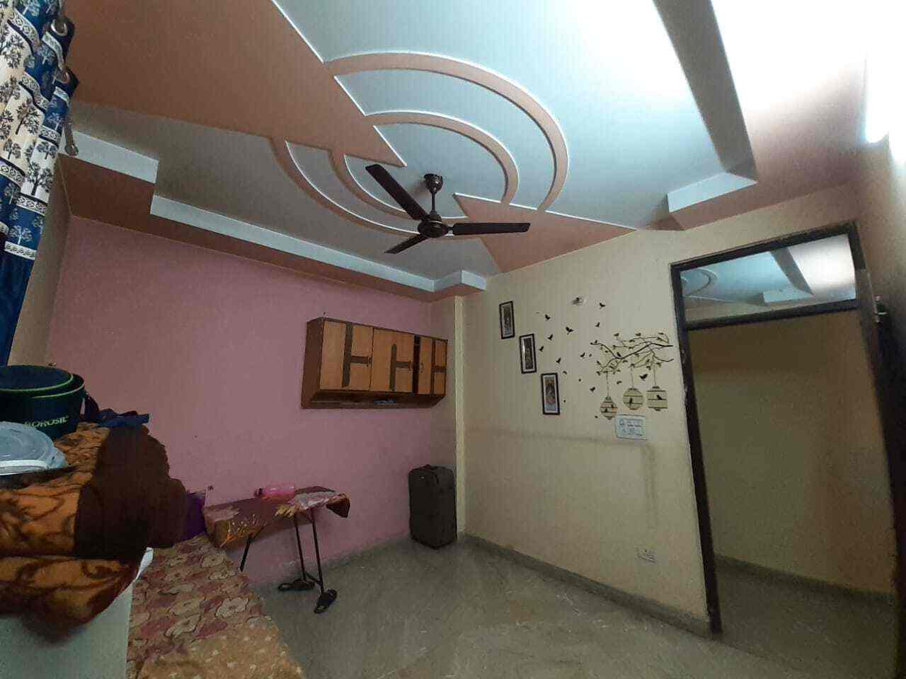 Top Paying Guest in Shaheed Chandra MargUttam Nagar