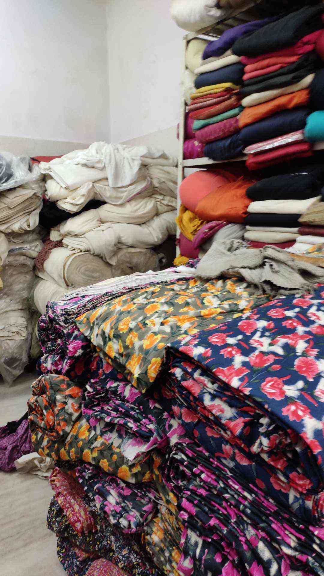 Top Export Surplus Wholesalers in Noida City, Noida एक्सपोर्ट सरप्लस