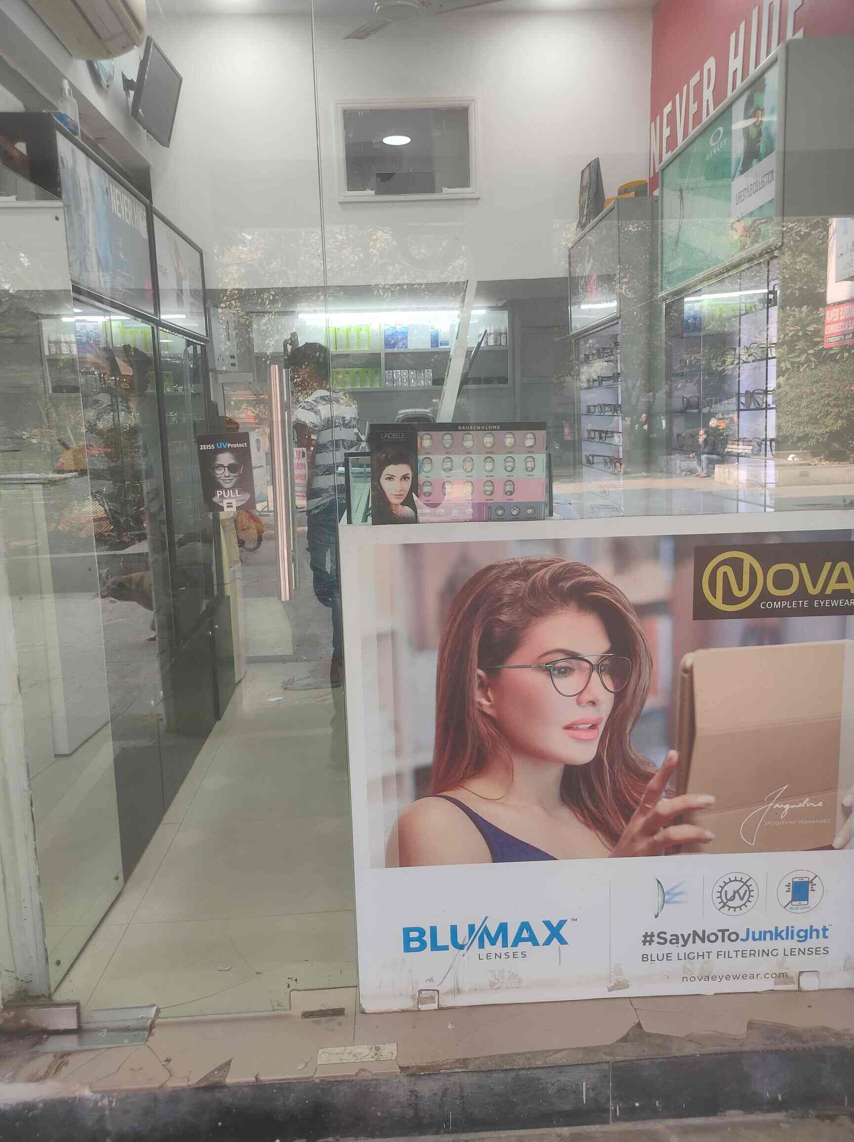 Shivam Optical in Mayur Vihar Phase 1 Extension,Delhi Best AlconContact Lens Solution Dealers