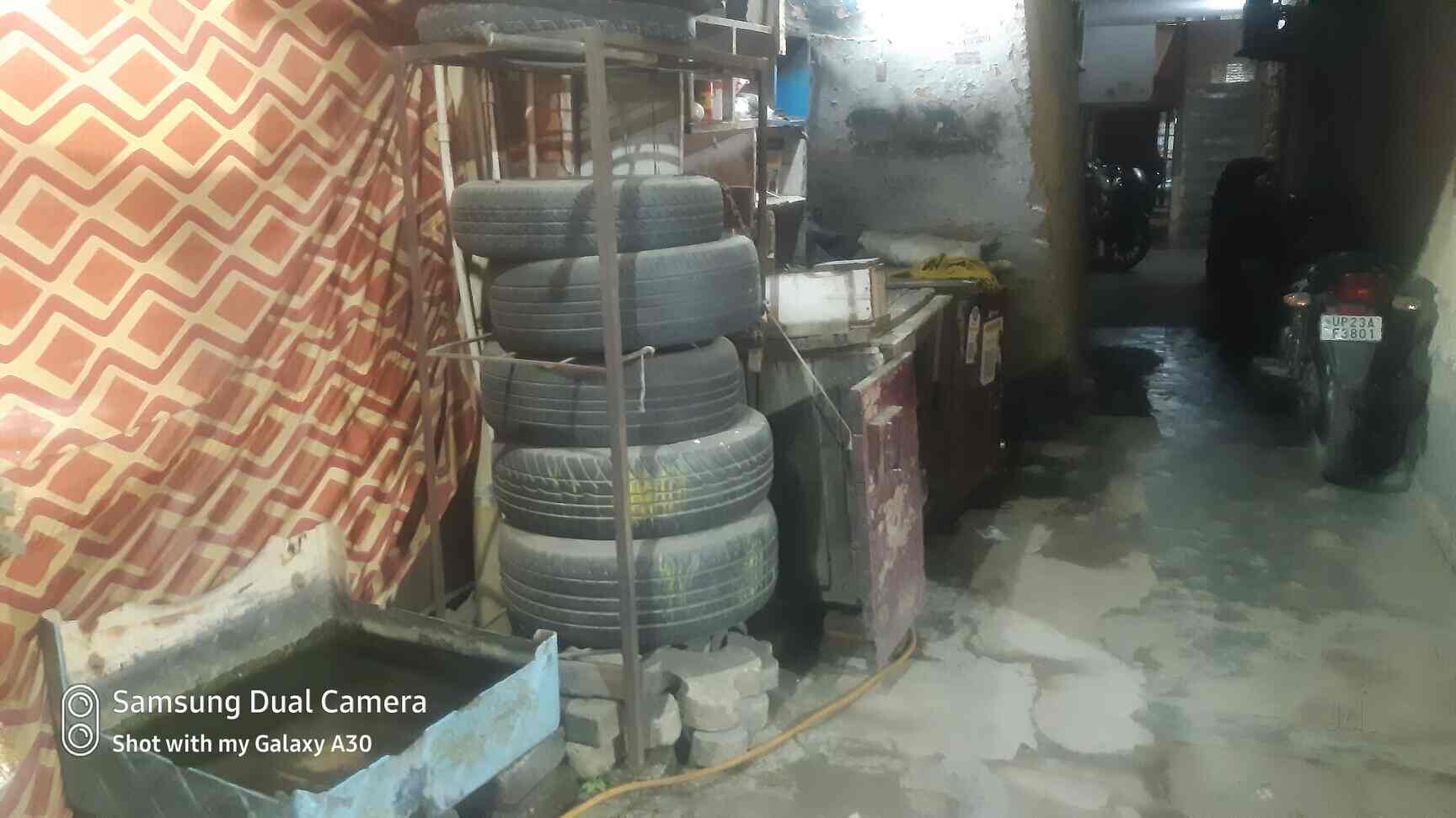 Naresh Rastogi Tyre Puncture in Nyay Khand 2Indirapuram,Delhi Best