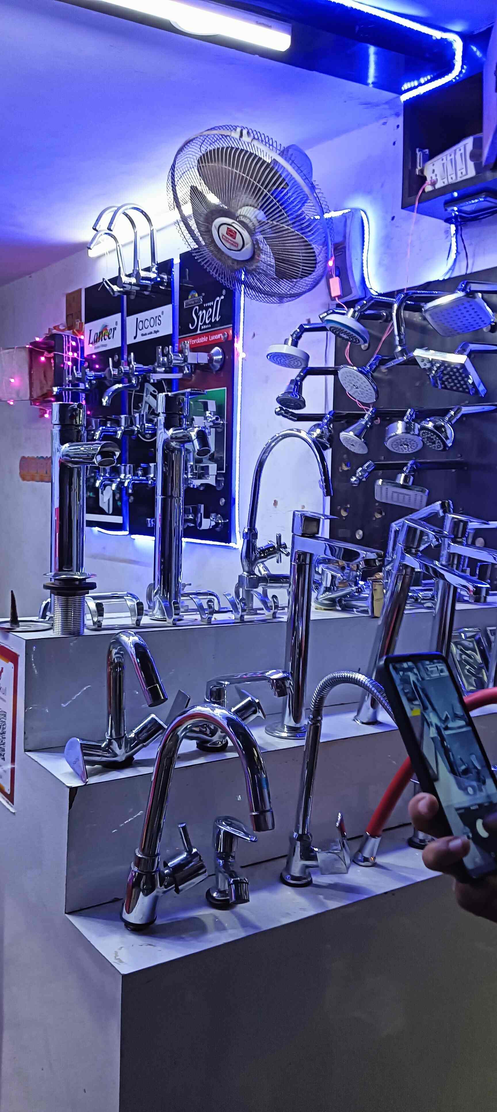 Bajrang Enterprise in Chawri Bazar,Delhi Best Bathroom Fitting