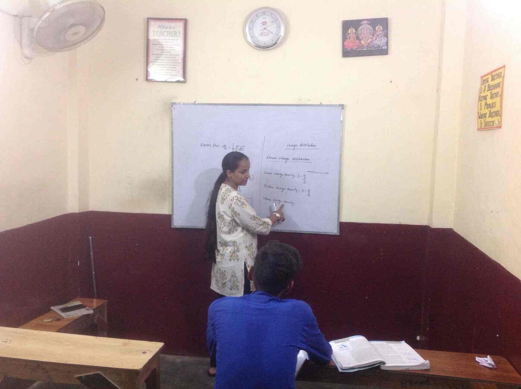 Tumate Institute LLP in Dakshinpuri,Delhi Best Competitive Exam