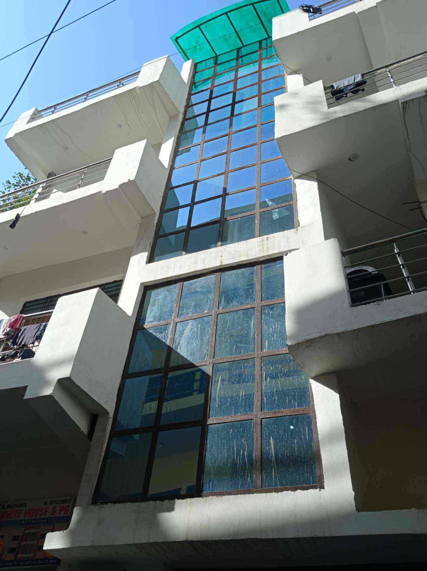 Book White House And Pg (Food Available) in Tugalpur,Delhi Best