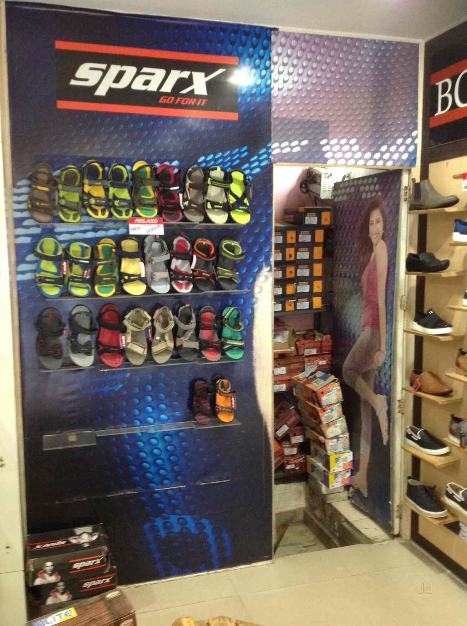 Find list of Relaxo Stores in Prashant Vihar Relaxo Outlets Delhi