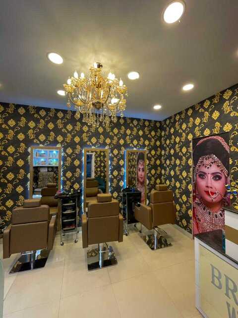 Top Beauty Salons For Men in Delhi 