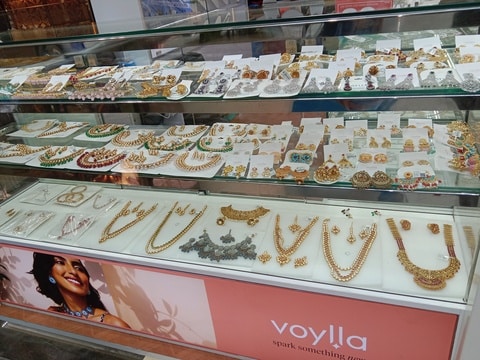 Voylla Fashion Jewellery Vegas Mall in Dwarka Sector 14 Delhi Jewellery Showrooms near me in Delhi Justdial