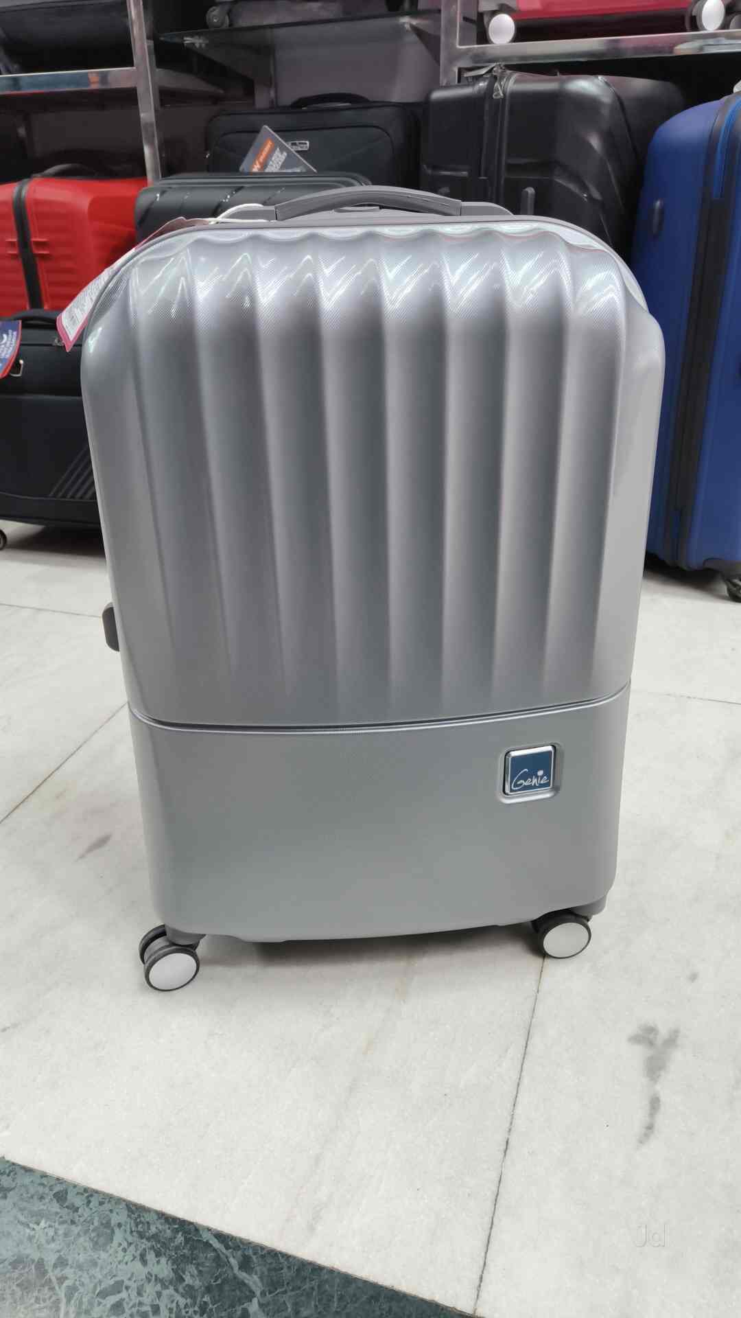 Luggage Point in Lajpat Nagar 2,Delhi Best Bag Dealers in Delhi