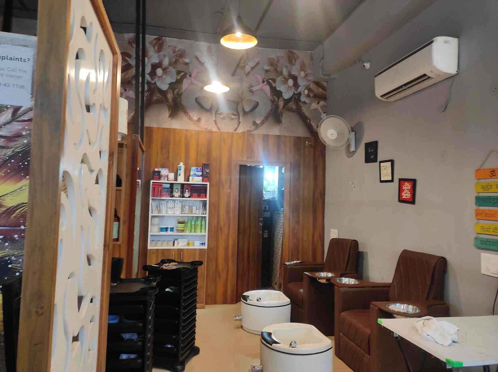 Urban Style Unisex Salon in Faridabad,Delhi Best Hair Stylists in