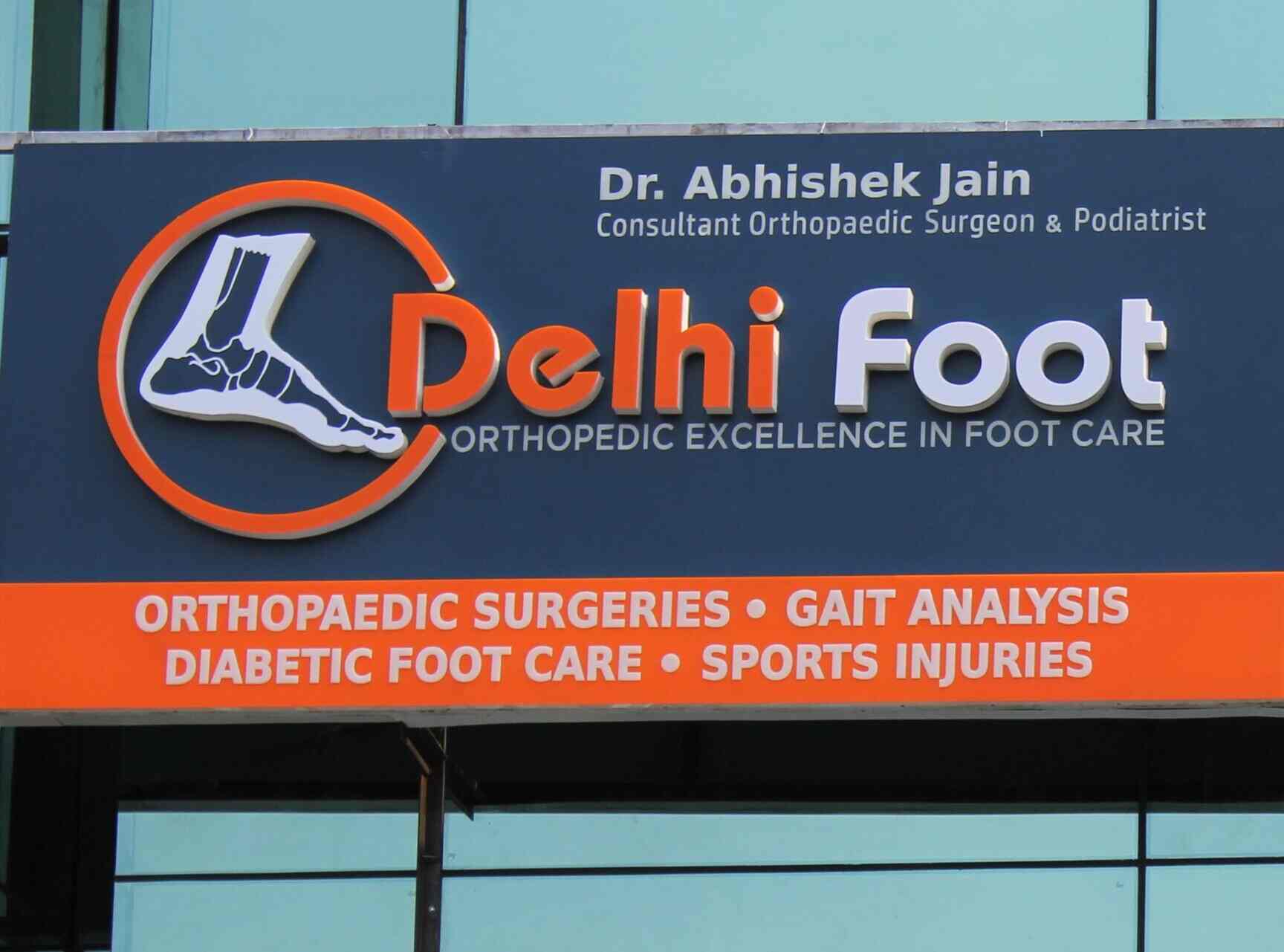 Dr. Abhishek Jain (Triton Hospital) in Kalkaji,Delhi Best Podiatrist