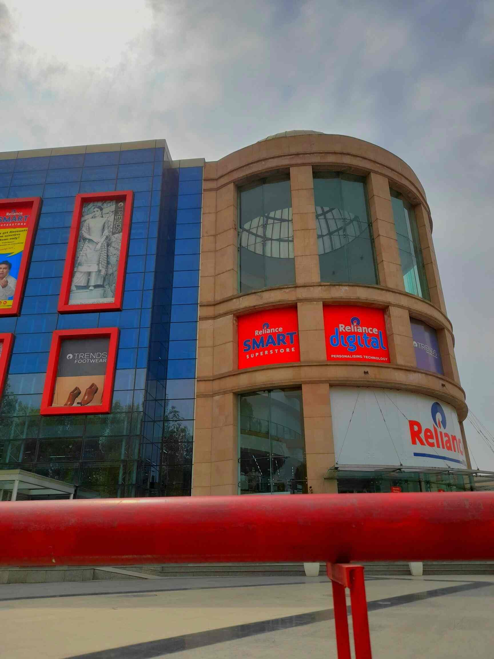 Top Reliance Fresh in Dwarka Best Reliance Fresh Stores near me